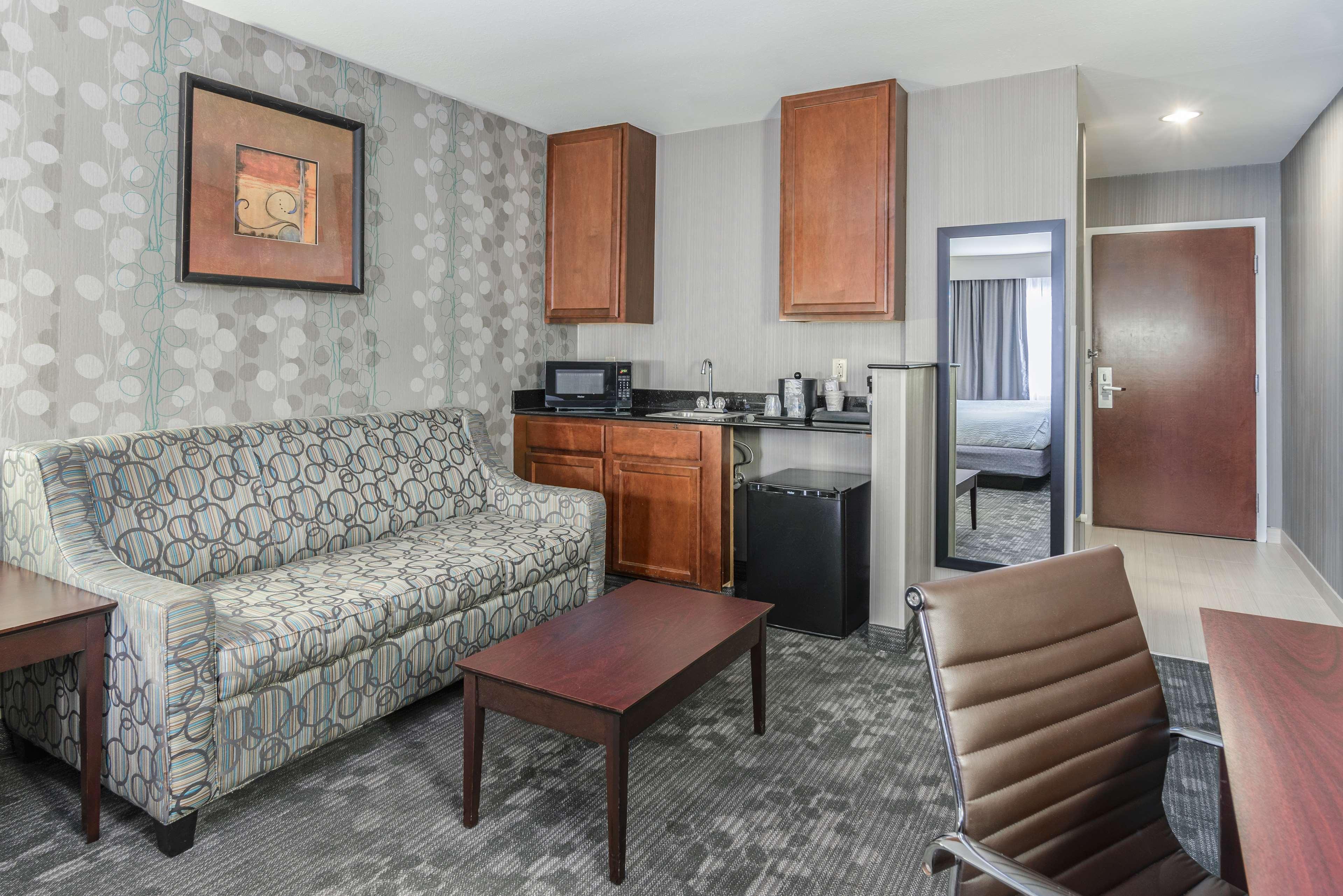Best Western Concord Inn And Suites Экстерьер фото